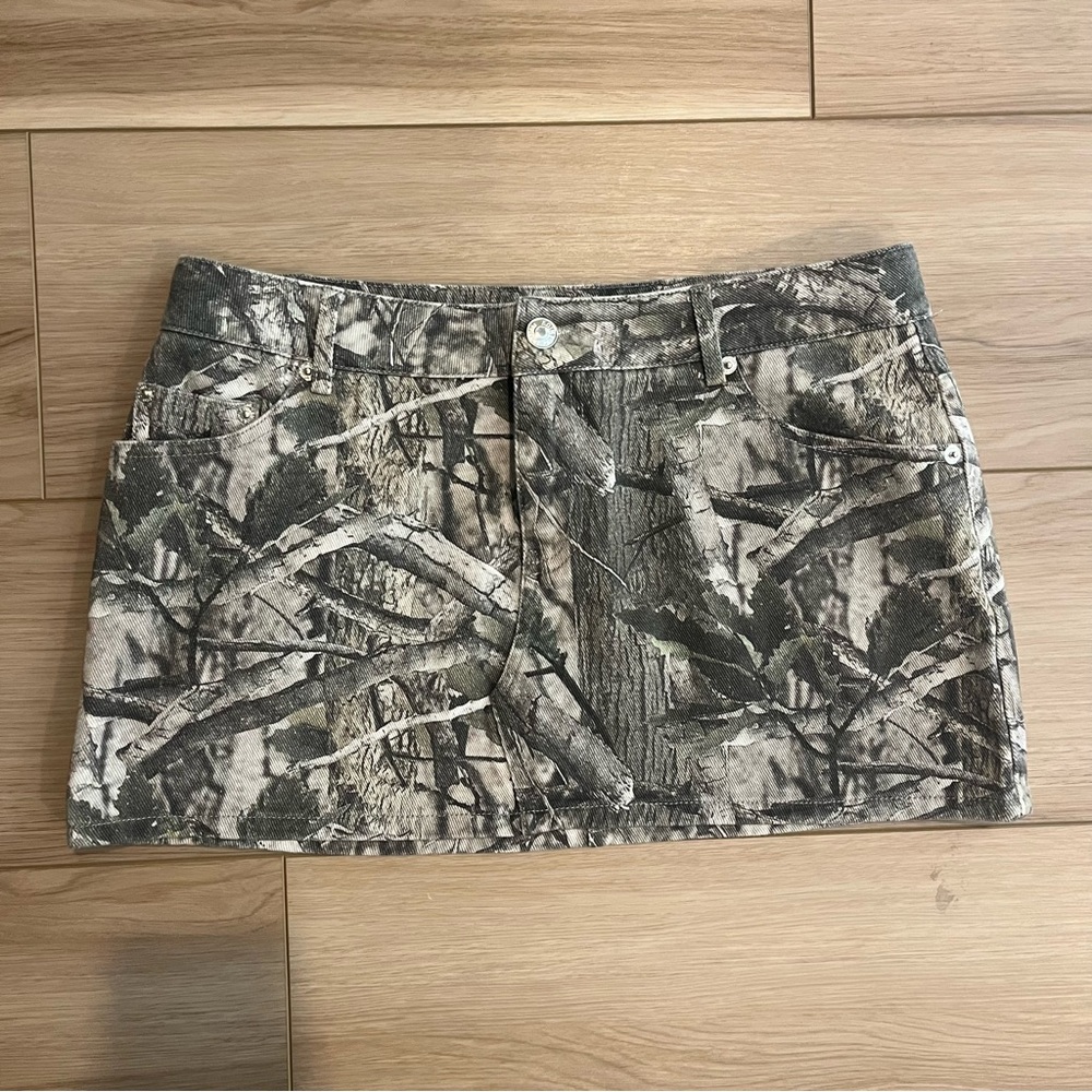 Edikted Camo Mini Skirt